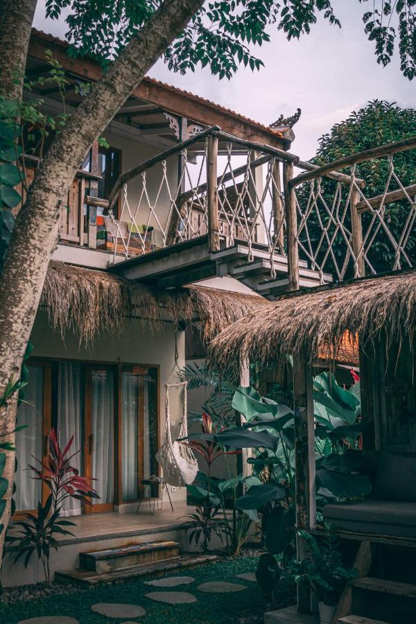Seaside Tribe - Boutique Surf Stay & Retreat Tanah Lot  Exterior photo